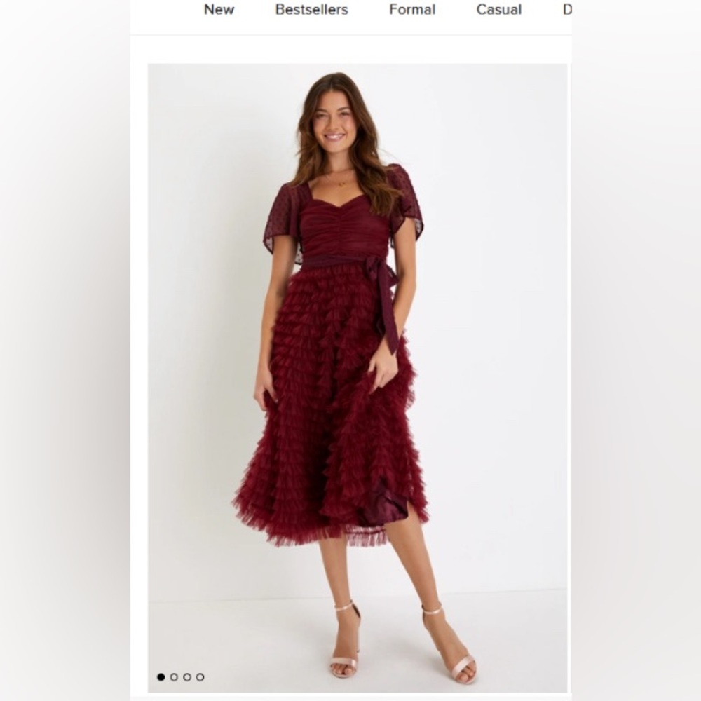 Lulu’s red wine cocktail dress